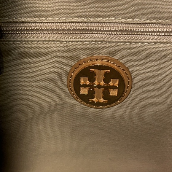 Tory Burch Ella Tote Poppy - Picture 6 of 11